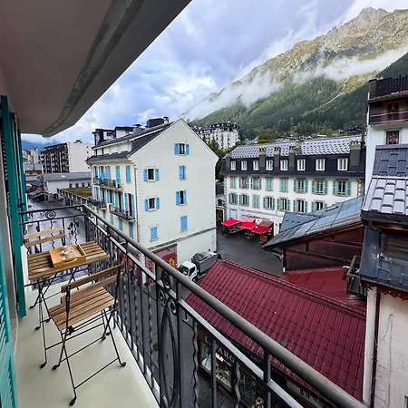 Апартаменты Modern 2-br In The Heart Of Шамони